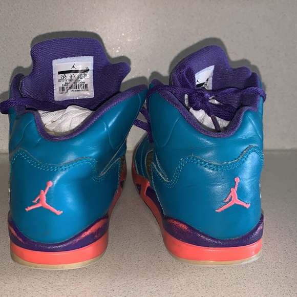 Tropical Teal/White-Digital Pink-Court Purple Retro
Jordan 5 13c - Picture 5 of 8